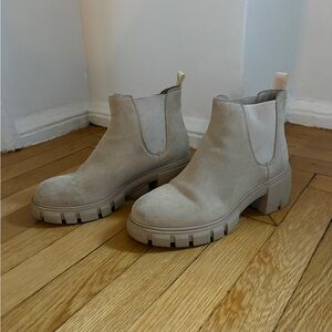 Steve Madden Women's Chunky Chelsea Boot - Cream/Tan